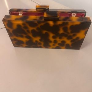 Tortoise Clutch